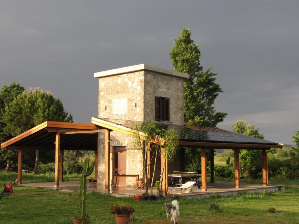 Agriturismo Torre Del Golfo Cropani Exterior foto